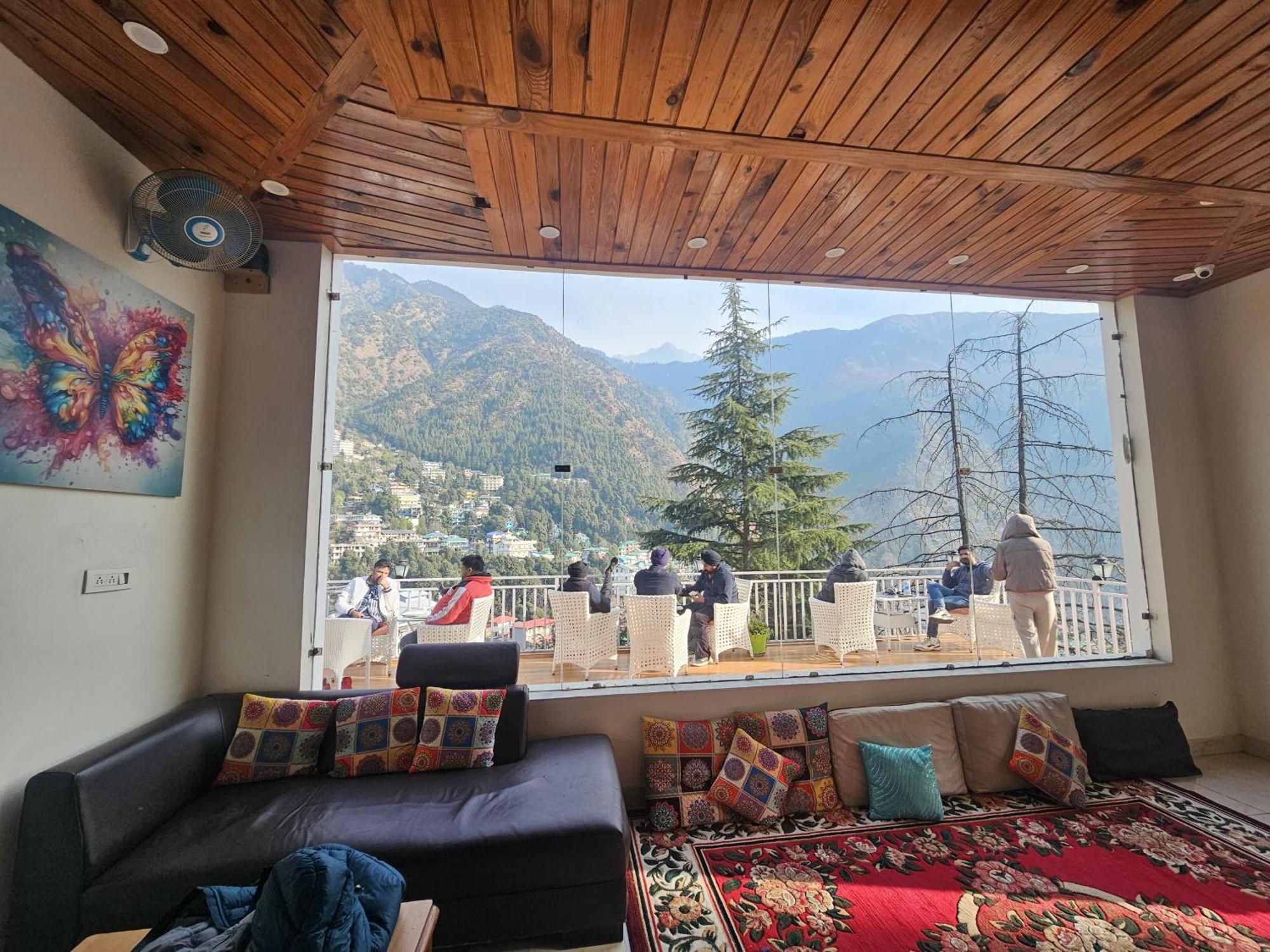 The Bunksters Mcleodganj, Dharmkot Hostel McLeod Ganj Exterior foto